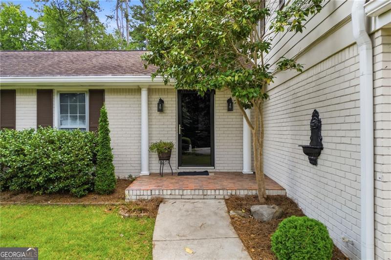 11555 Northgate Way Property Photo 5