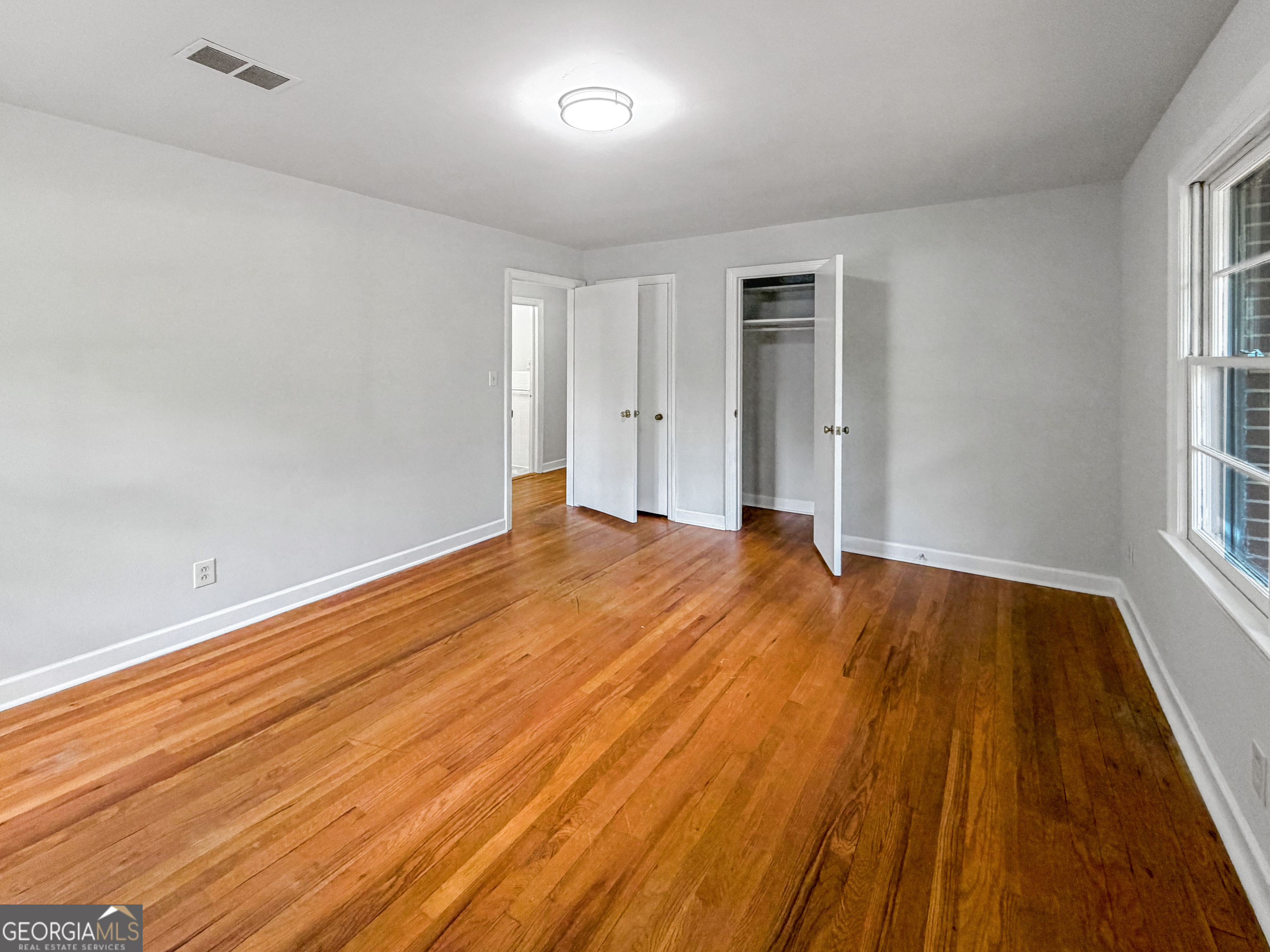 106 Larose Circle Se Property Photo 12