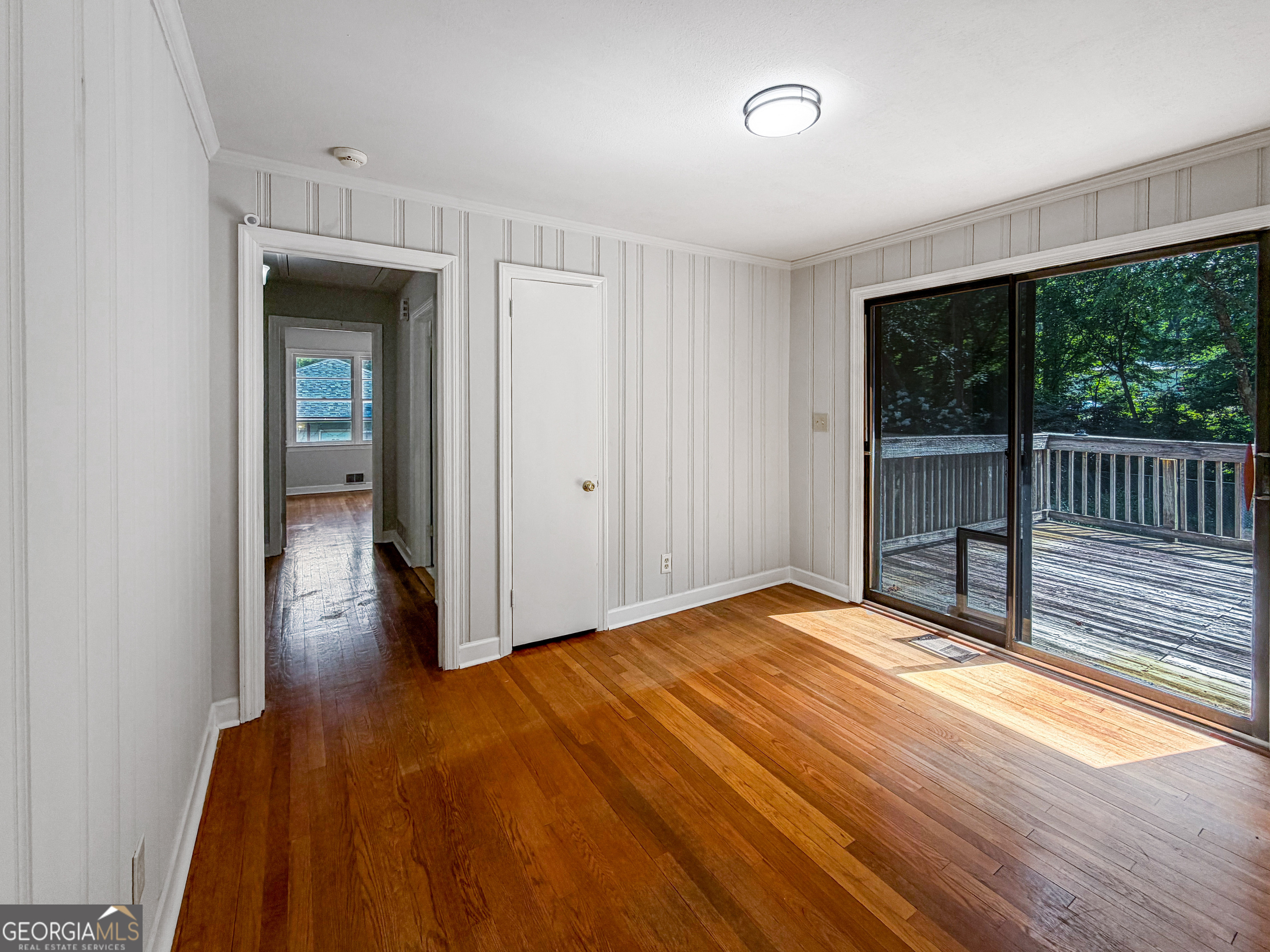 106 Larose Circle Se Property Photo 14
