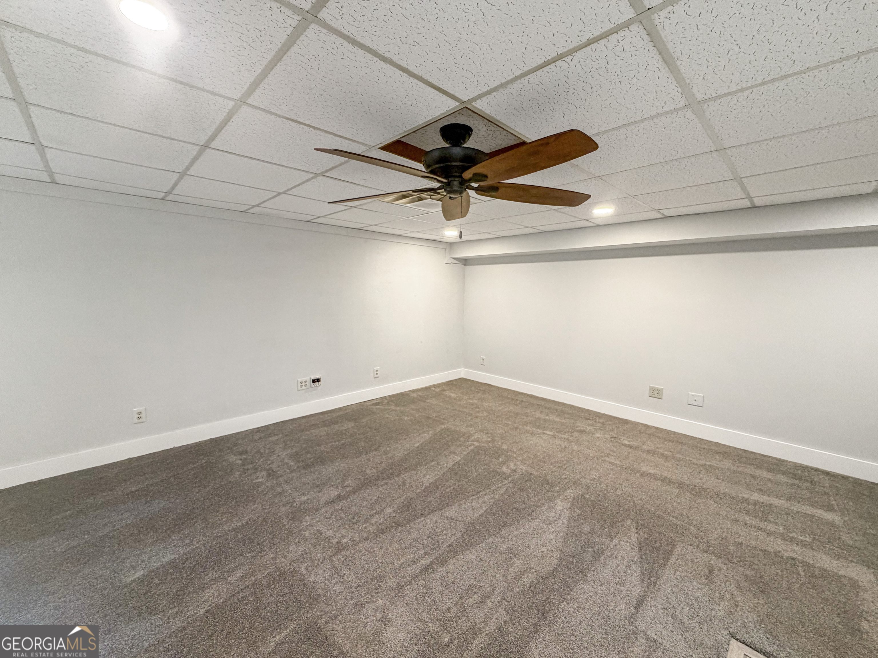 106 Larose Circle Se Property Photo 15