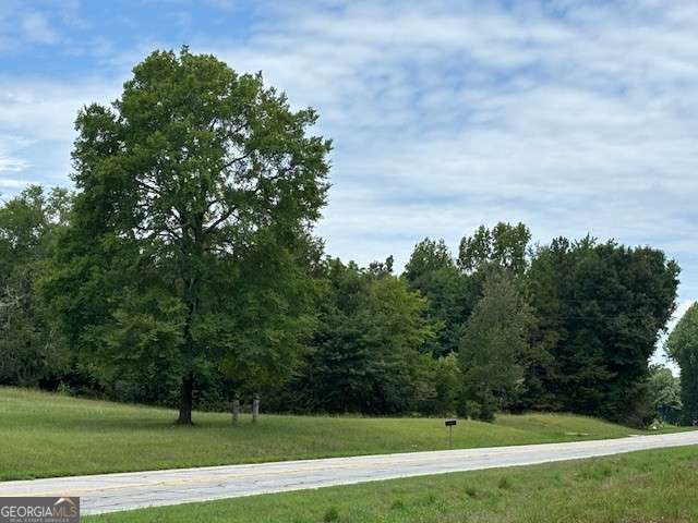 823 Highway 63 Property Photo 2