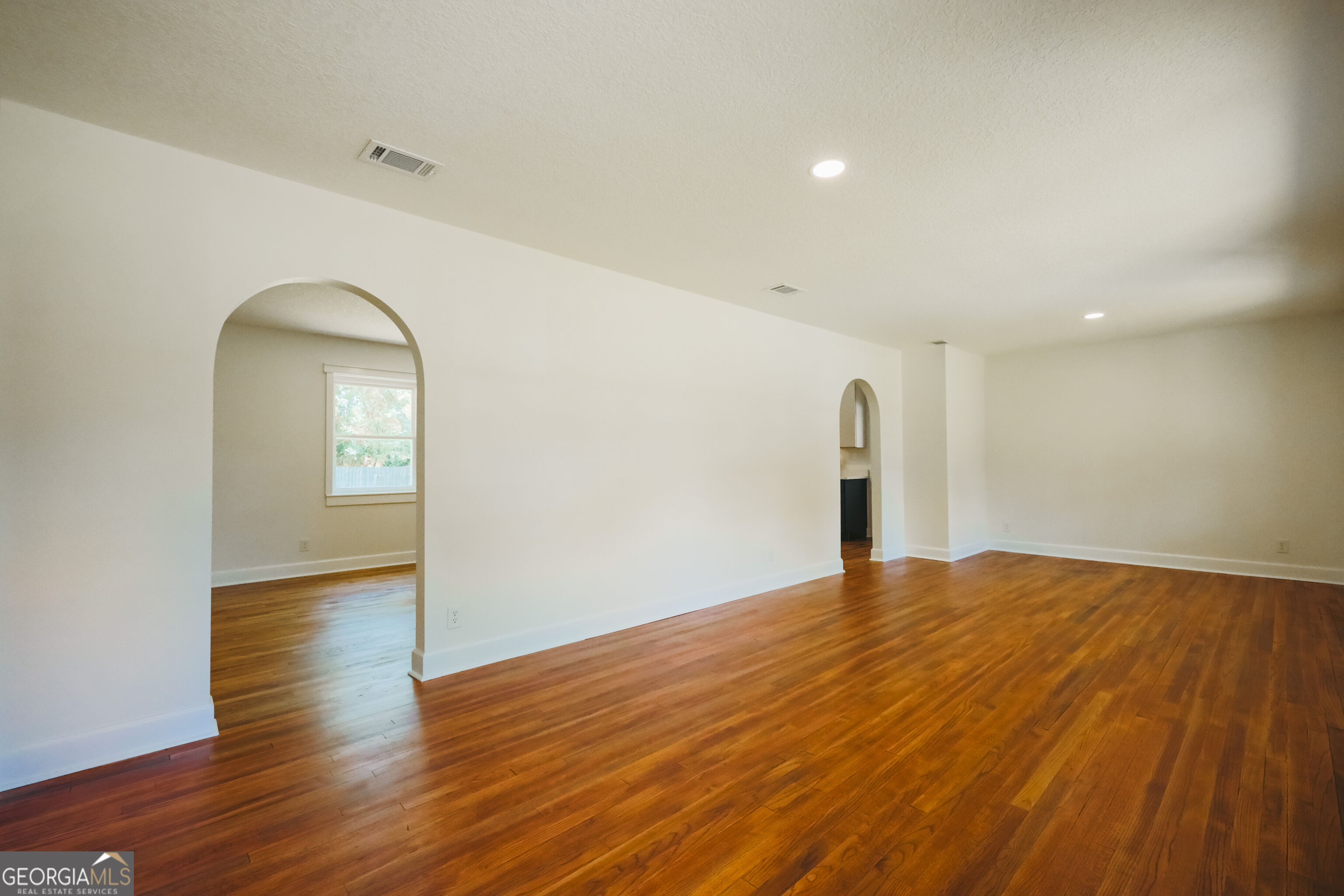 106 Pinehurst Drive Property Photo 3