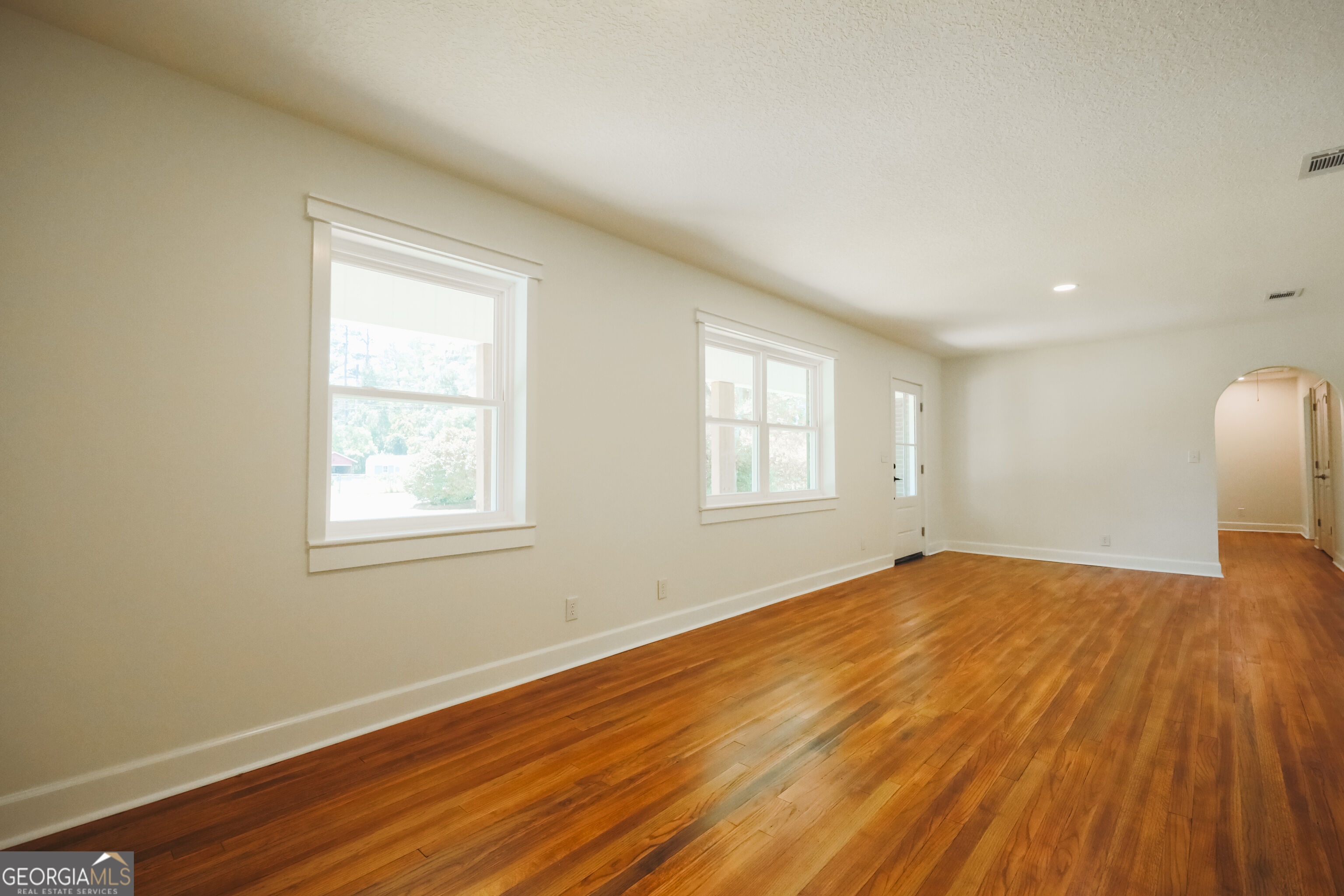 106 Pinehurst Drive Property Photo 4