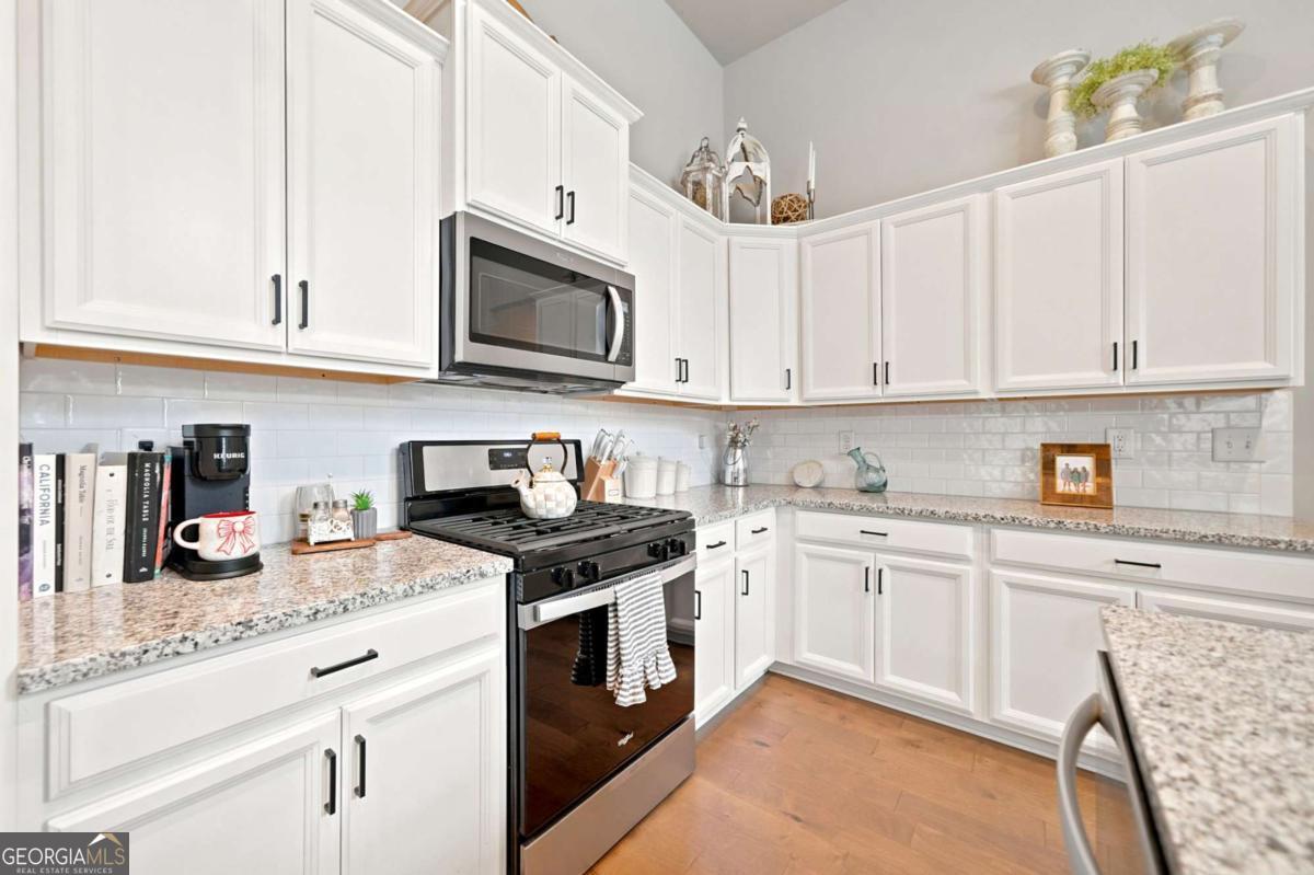 217 Lakeside Place Property Photo 17