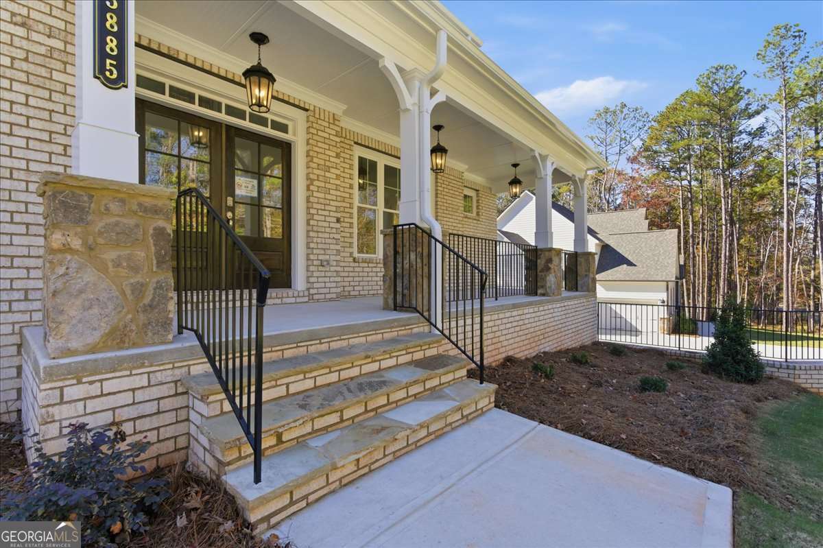 5885 Ford Road Property Photo 4