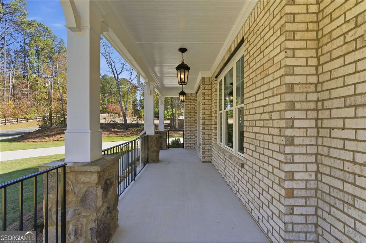 5885 Ford Road Property Photo 6