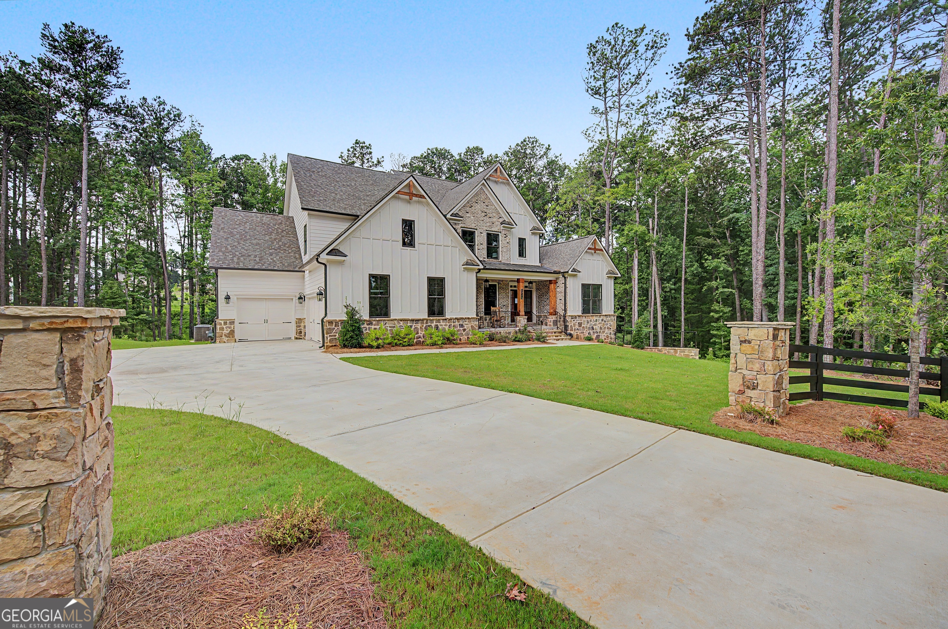 5893 Ford Road Property Photo 1