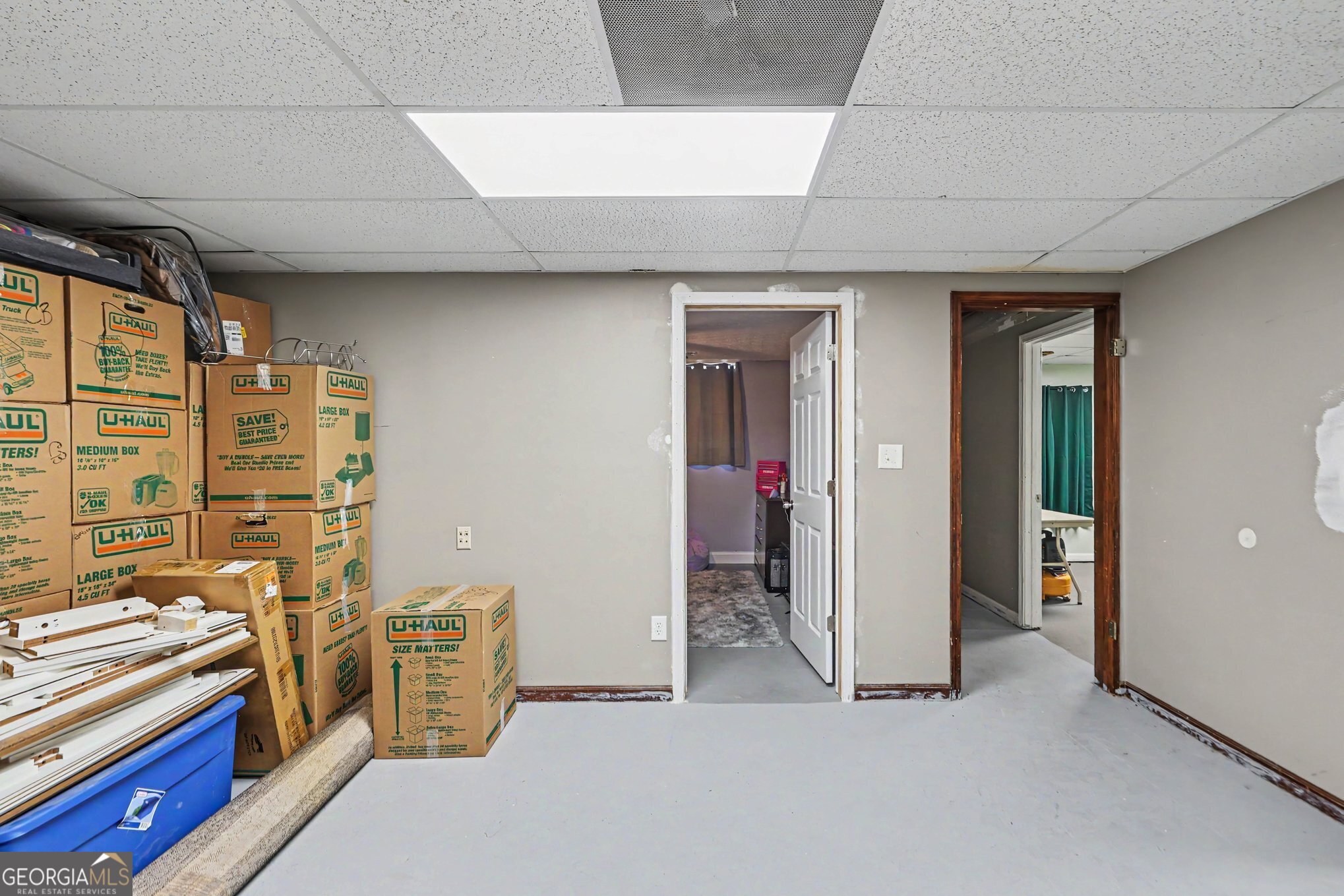 7388 Post Road Property Photo 25