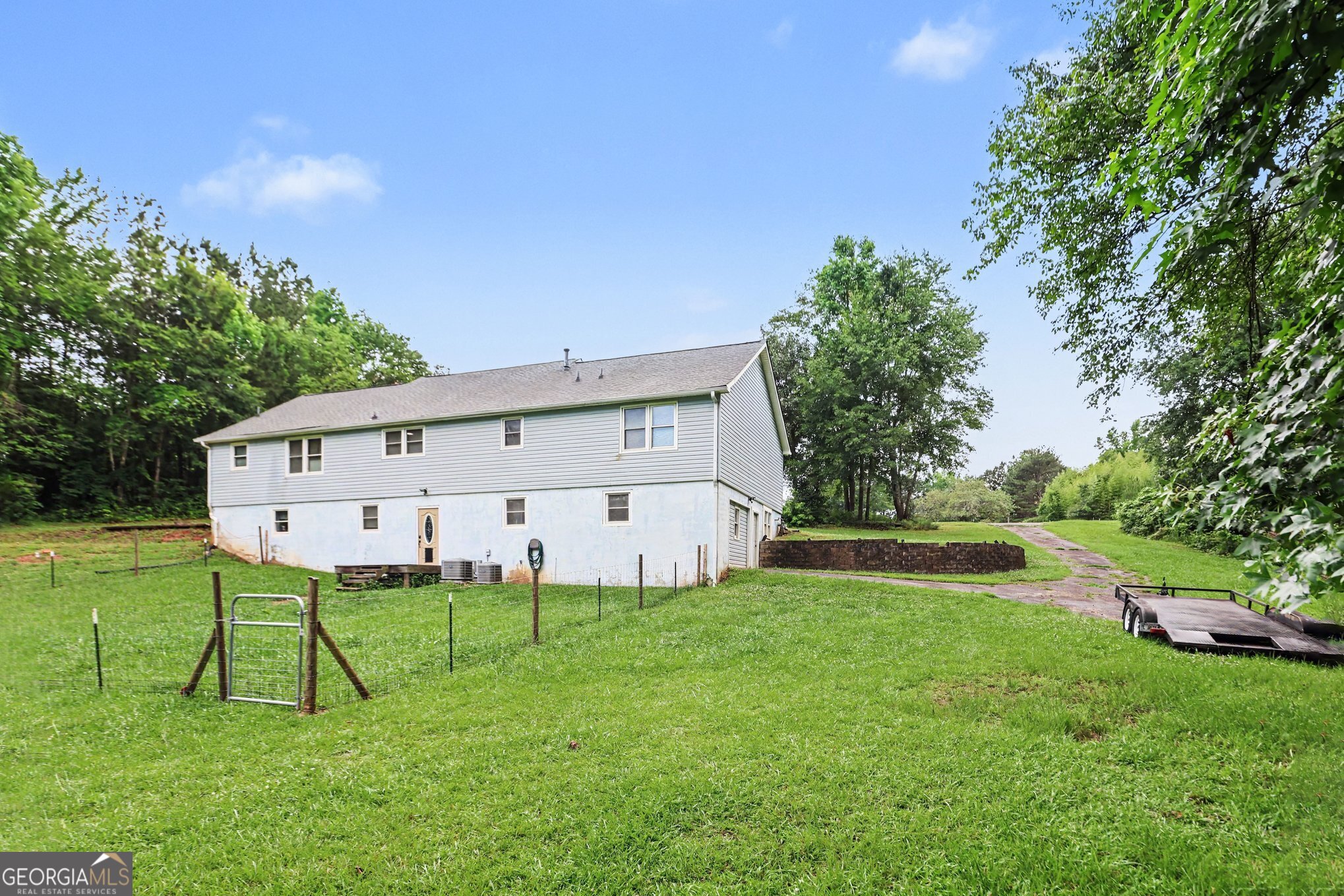 7388 Post Road Property Photo 31