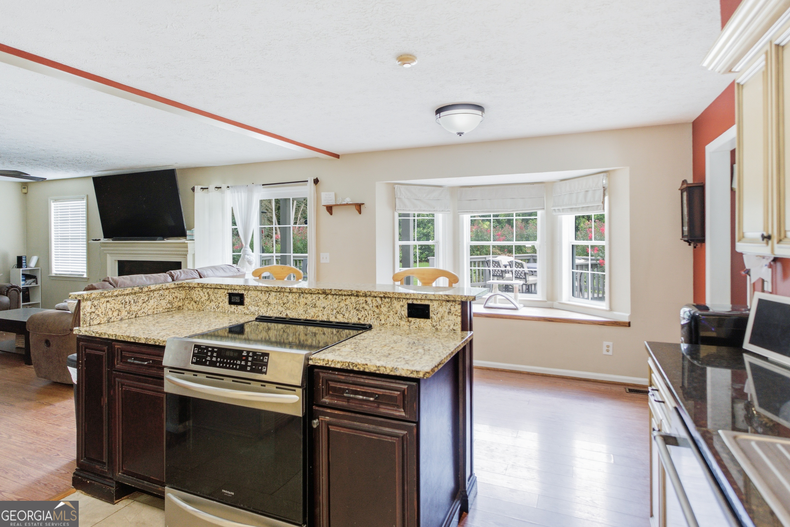 25 Sunrise Circle Property Photo 8