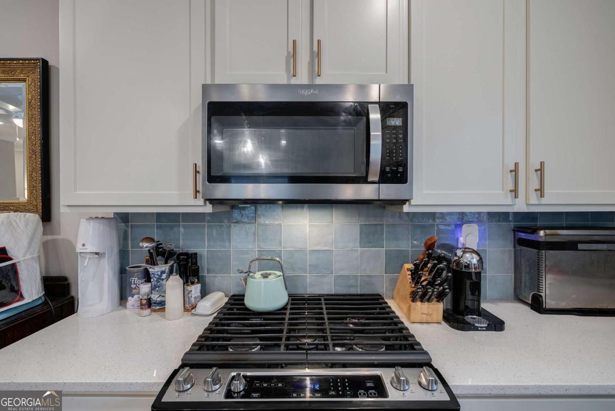 655 Oglethorpe Avenue Property Photo 11
