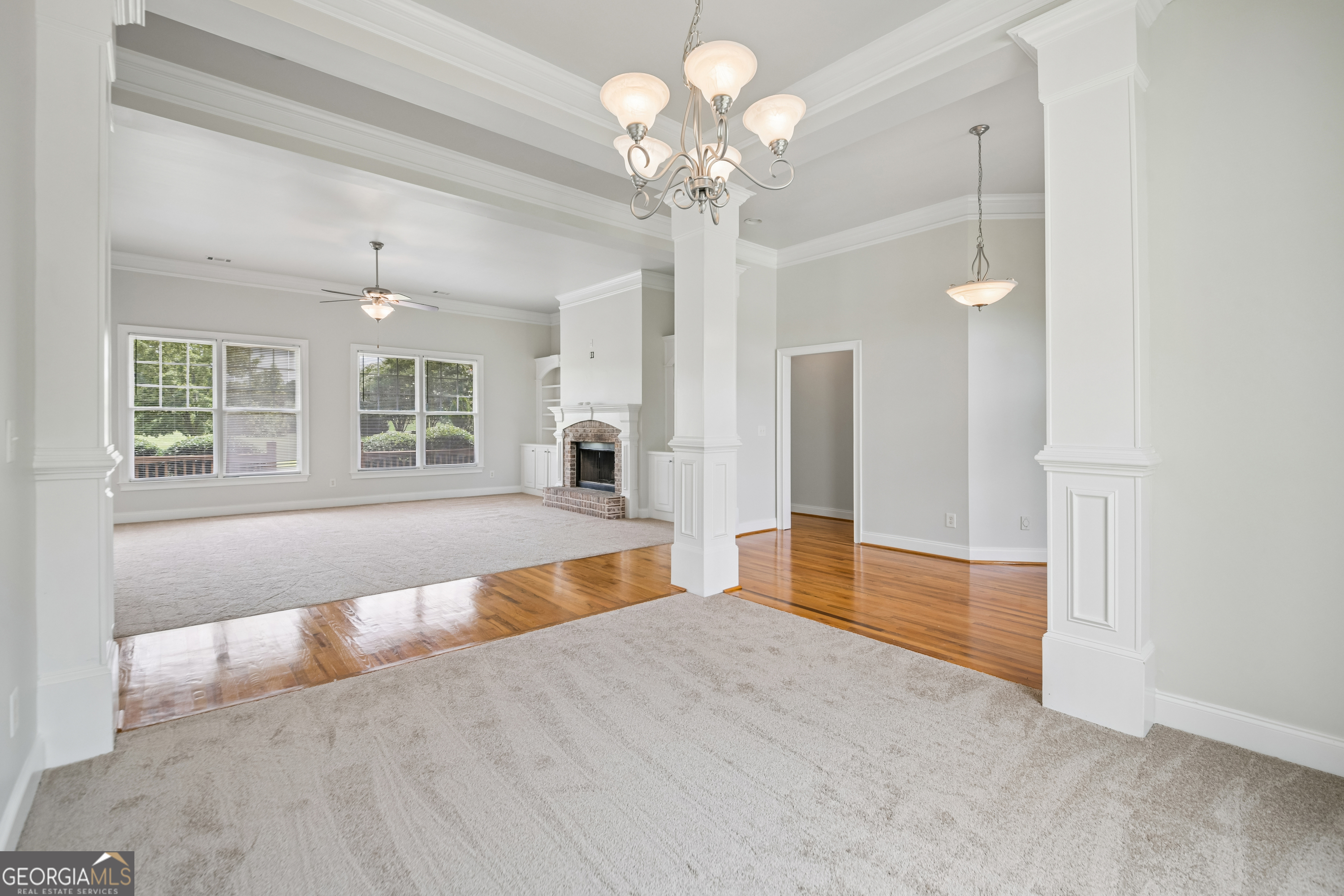 1040 E Magnolia Loop Property Photo 11