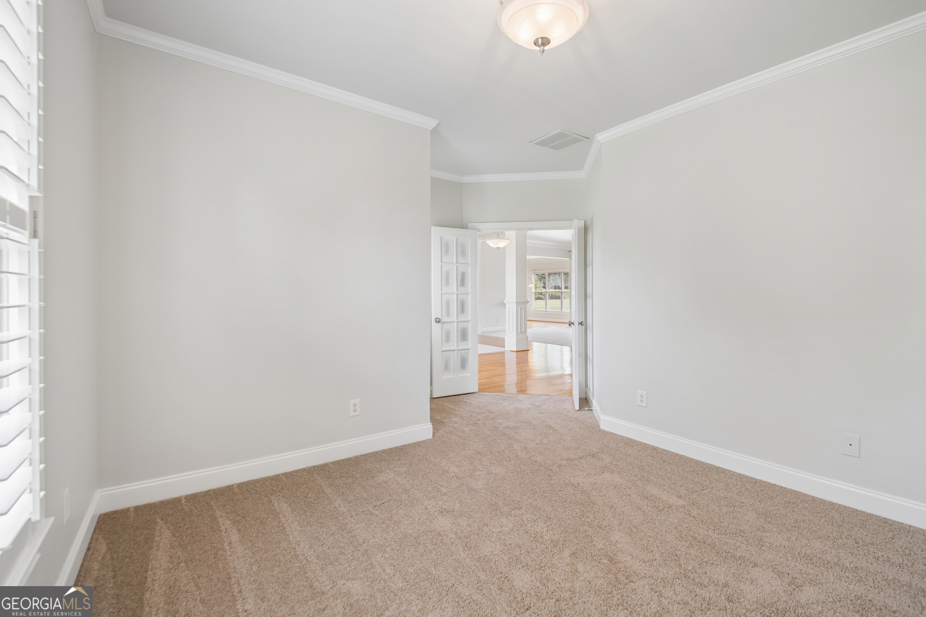 1040 E Magnolia Loop Property Photo 12