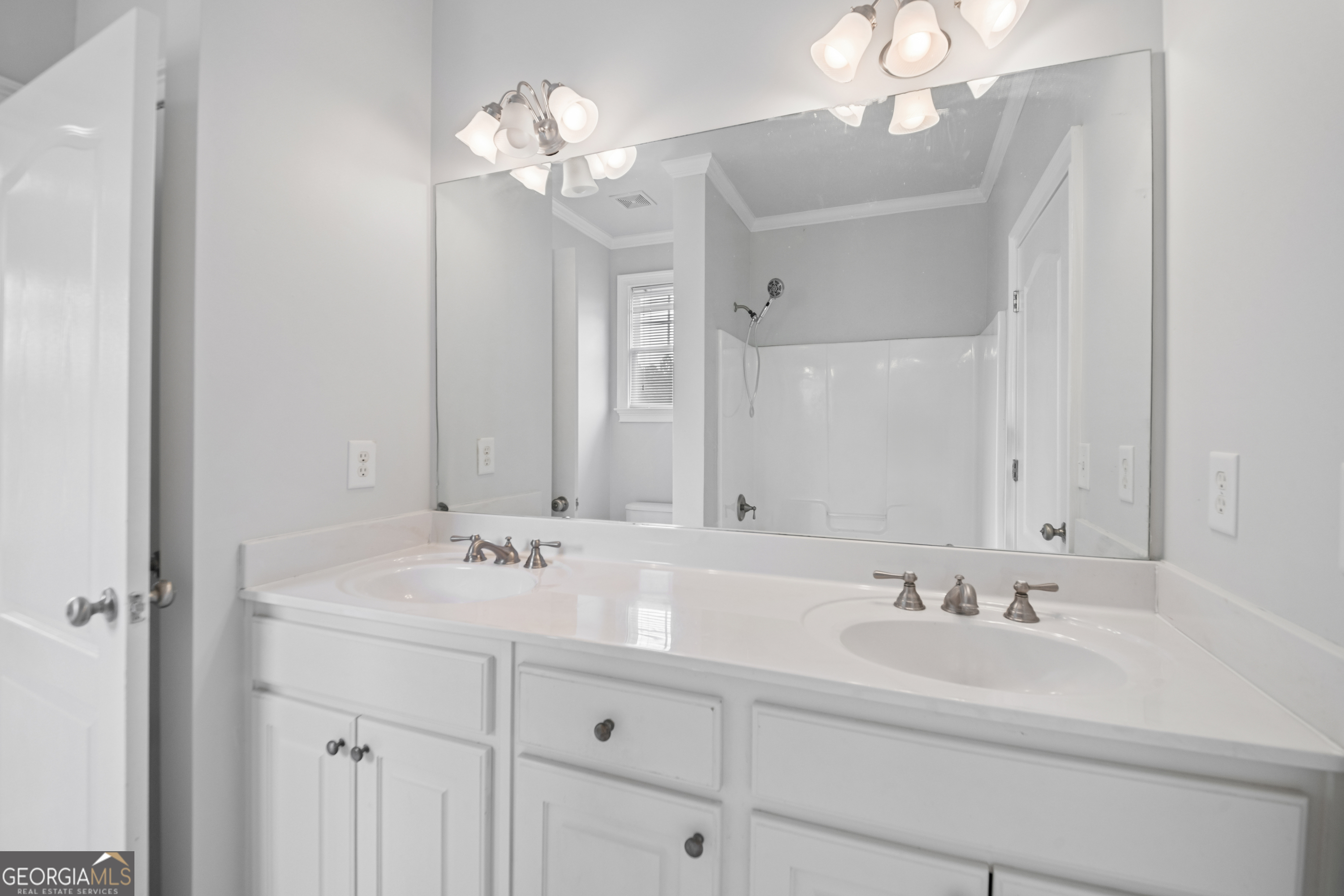 1040 E Magnolia Loop Property Photo 14