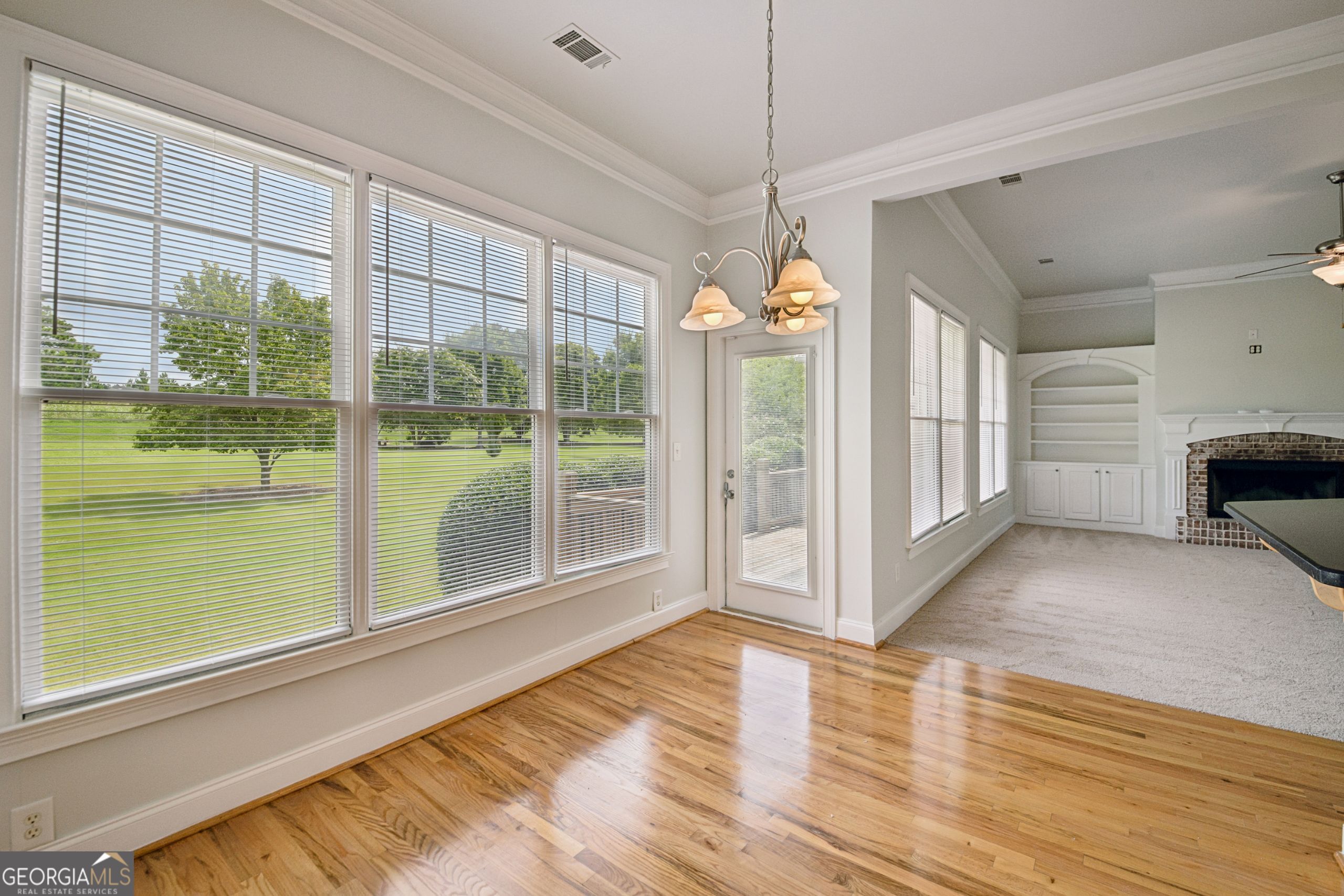 1040 E Magnolia Loop Property Photo 15
