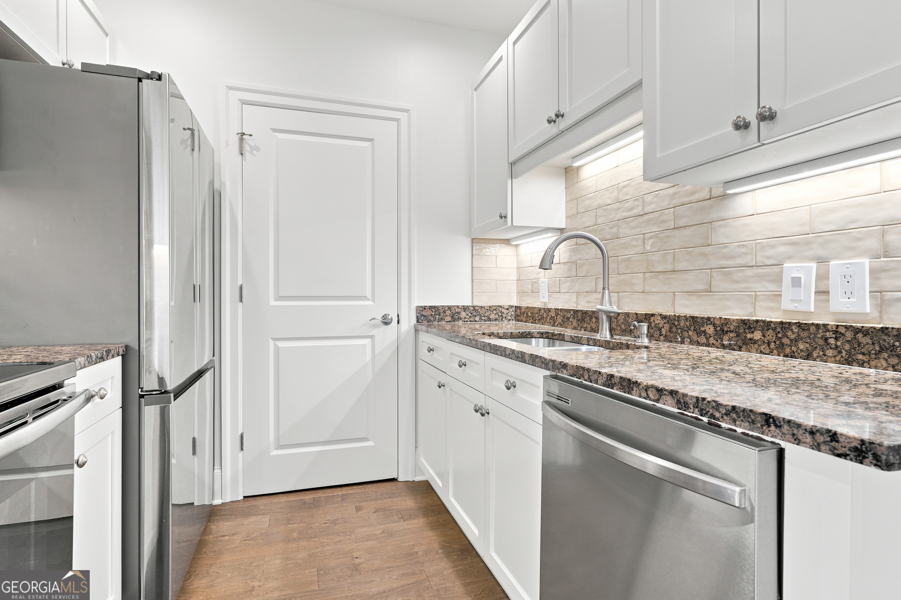 325 E Paces Ferry Road Ne # 704 Property Photo 8
