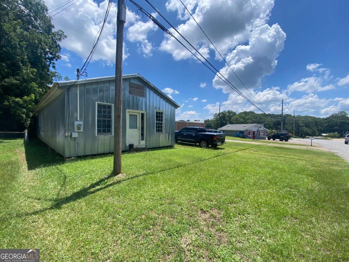 130 N Church Street Property Photo 1