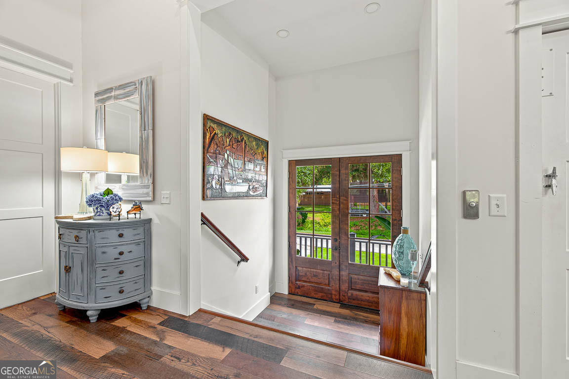 100 Virginia Property Photo 16
