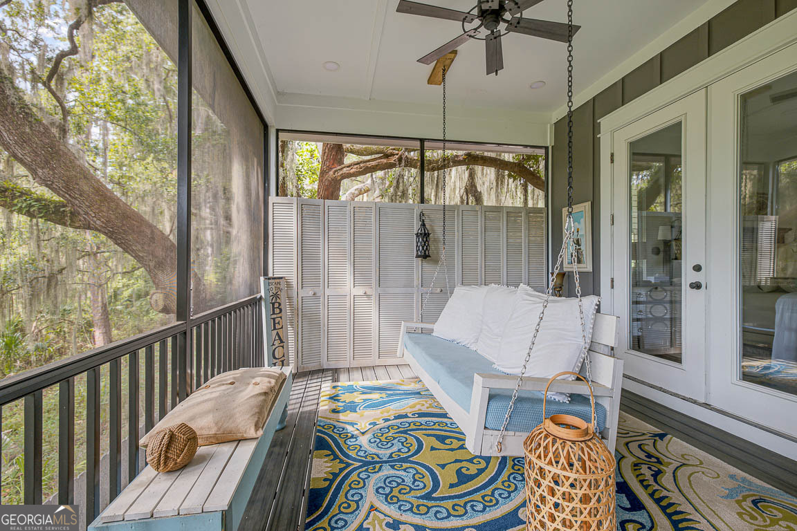 100 Virginia Property Photo 28