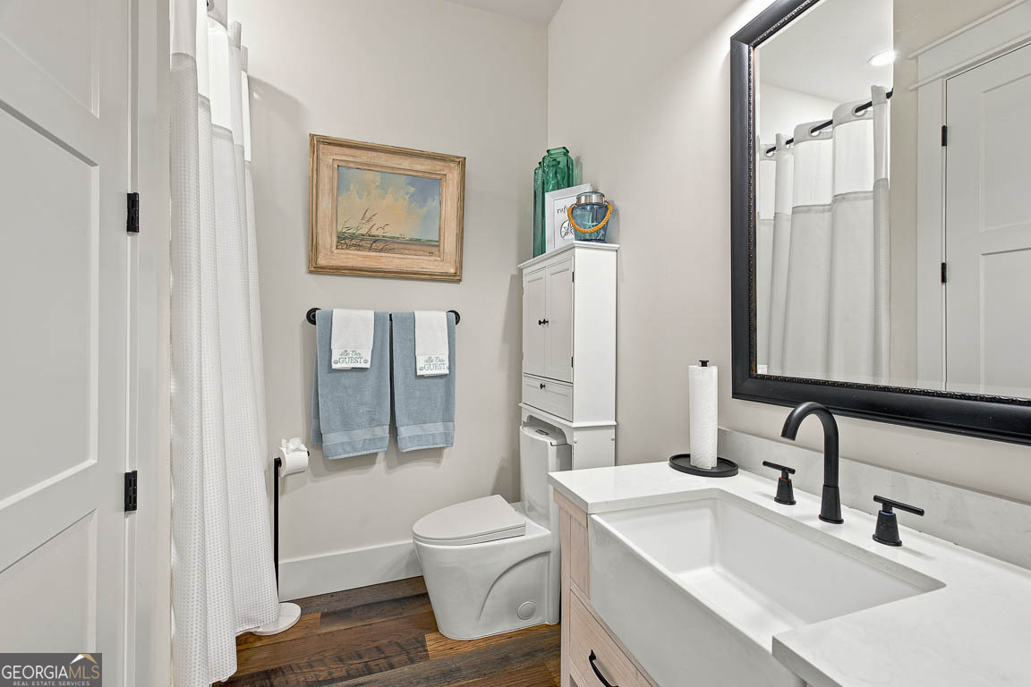 100 Virginia Property Photo 34
