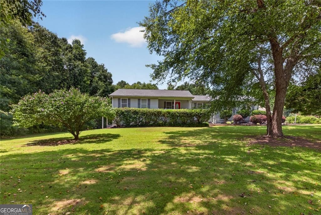8715 Gullatt Road Property Photo 1