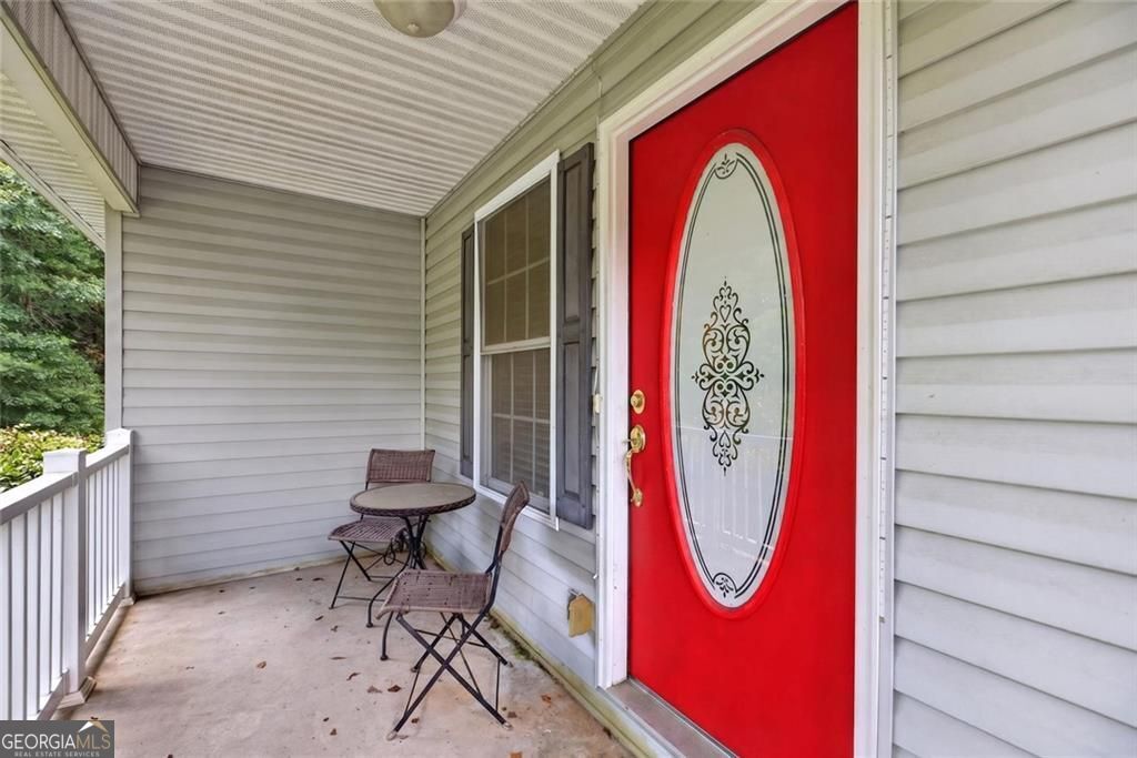 8715 Gullatt Road Property Photo 4