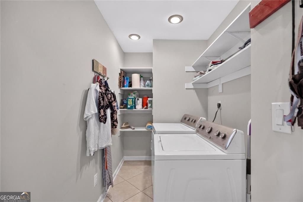 8715 Gullatt Road Property Photo 12
