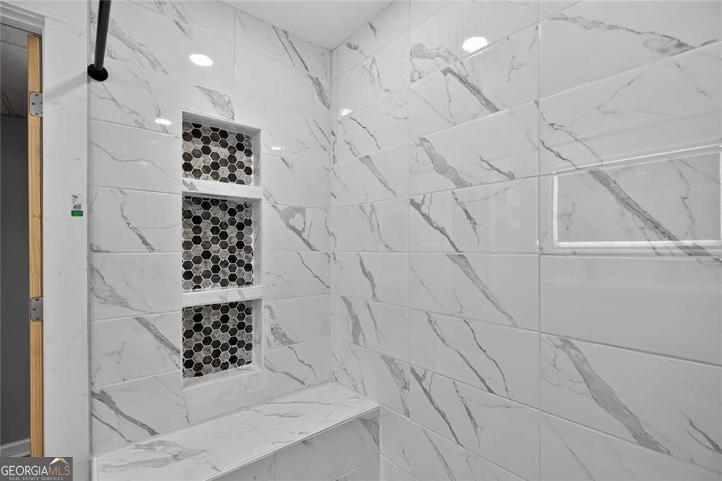 8715 Gullatt Road Property Photo 26
