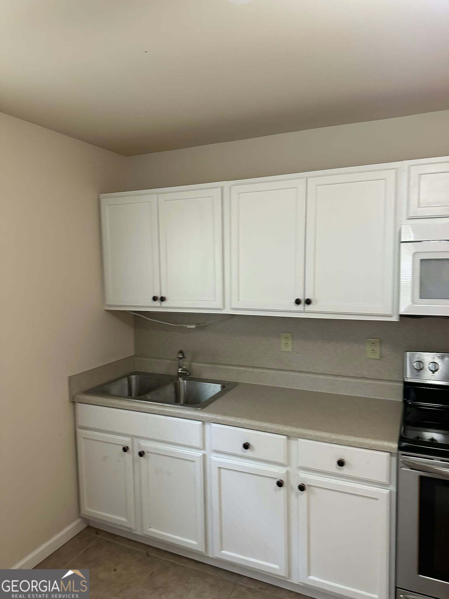 1167 Turner Way # A Property Photo 3