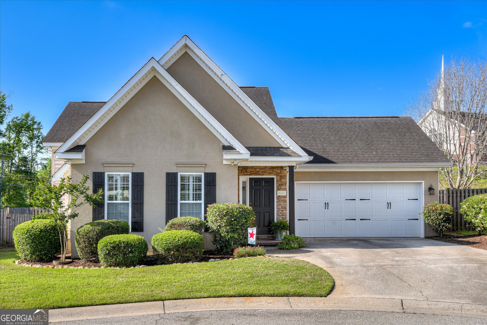 724 Bonnie Oaks Lane Property Photo 1