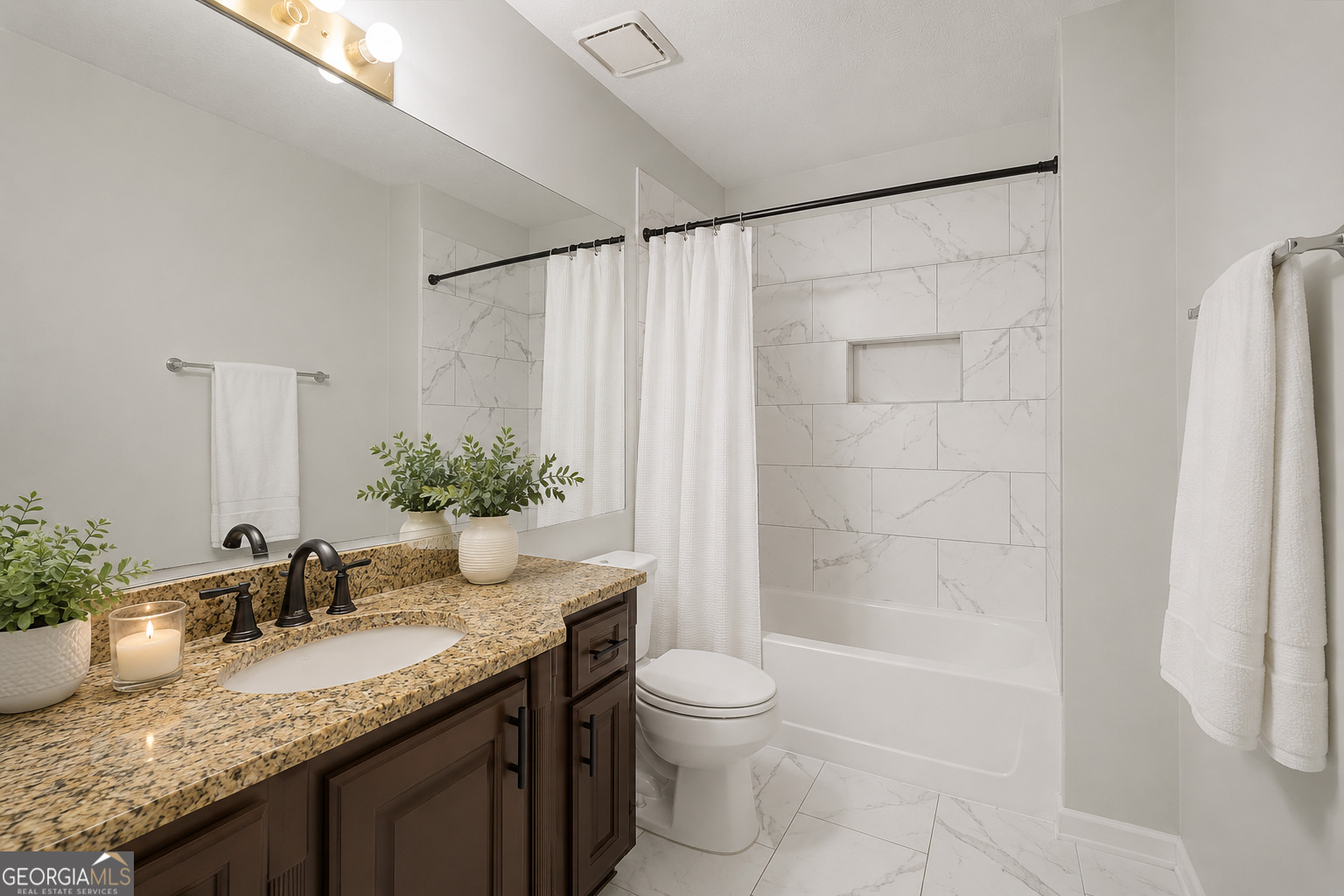3474 Washington Way Property Photo 10