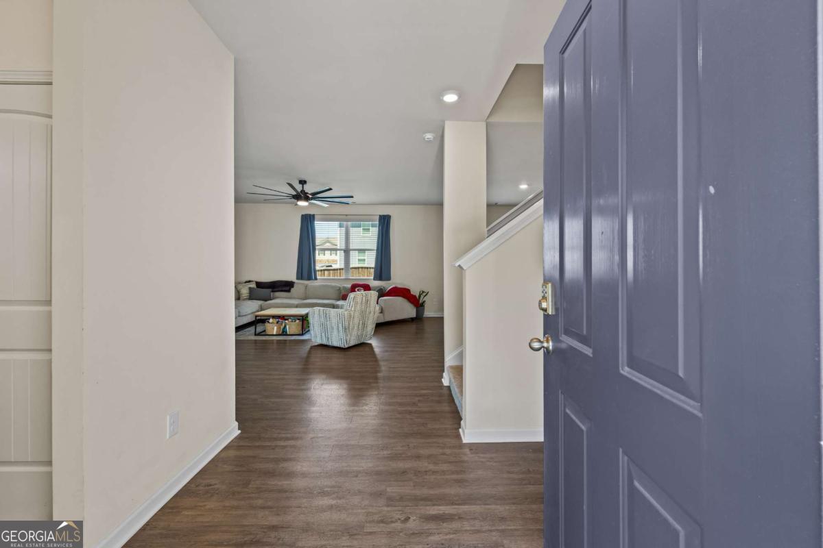 178 Starbuck Parkway Property Photo 3