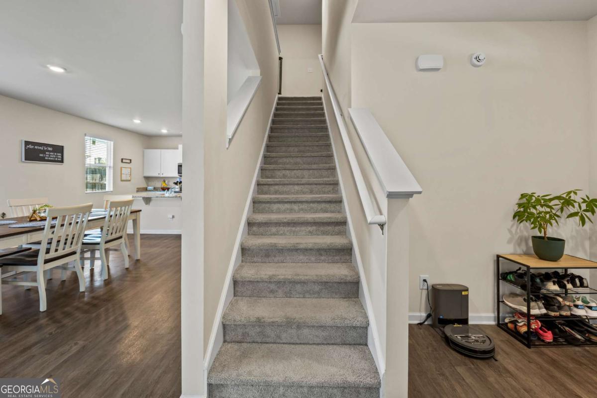 178 Starbuck Parkway Property Photo 4