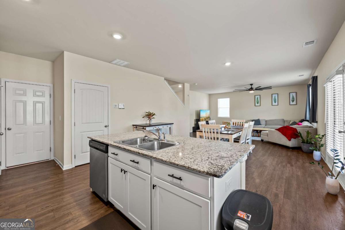 178 Starbuck Parkway Property Photo 17