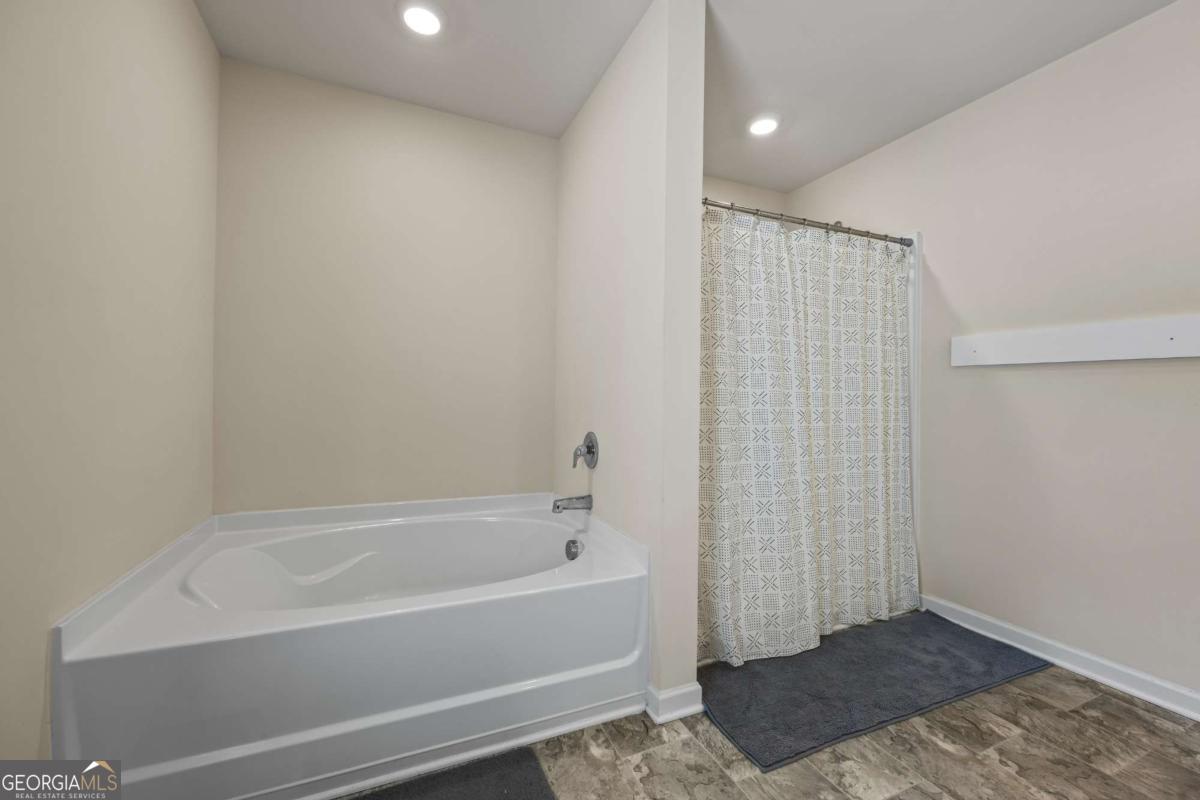 178 Starbuck Parkway Property Photo 24