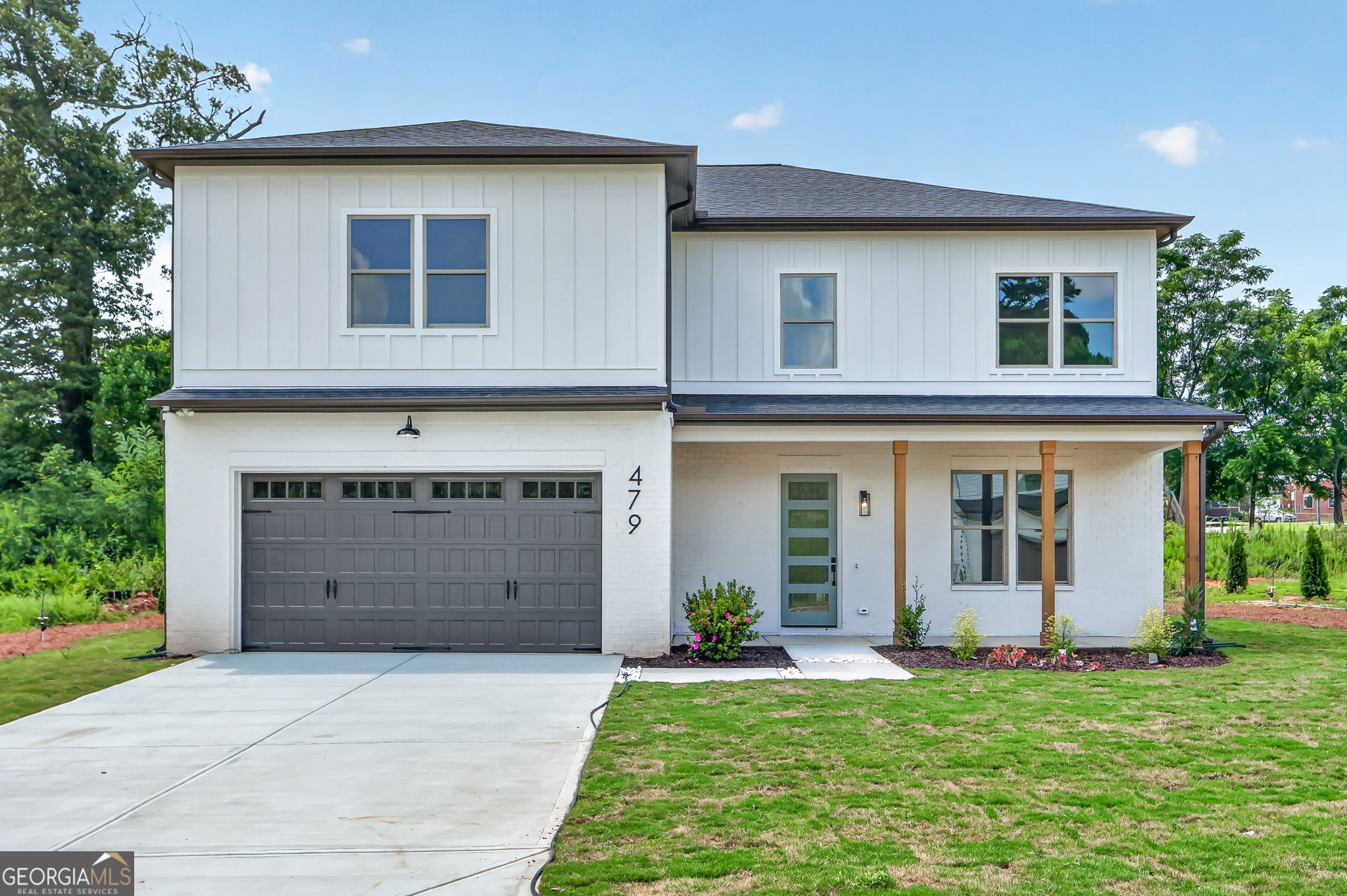 479 Majestic Oaks Place