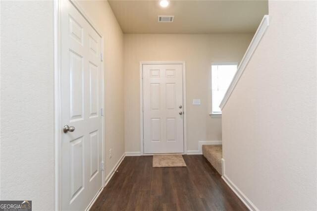 453 Winter Chase Property Photo 3
