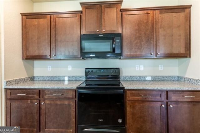453 Winter Chase Property Photo 12