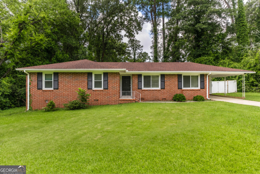 1049 Newport Road Property Photo 1