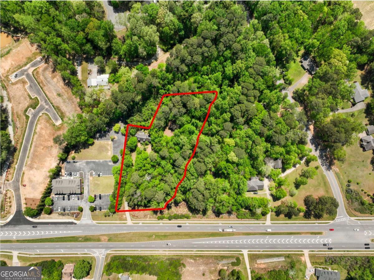 5442 Cumming Highway Property Photo 2