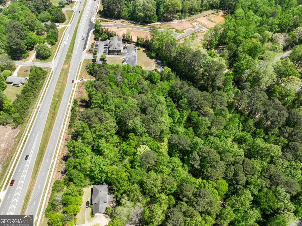 5442 Cumming Highway Property Photo 3