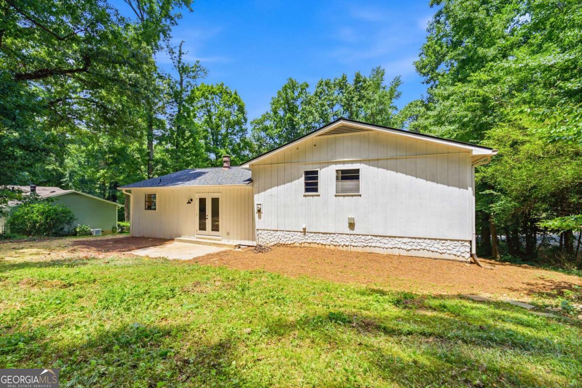 411 Hunters Lane Property Photo 18