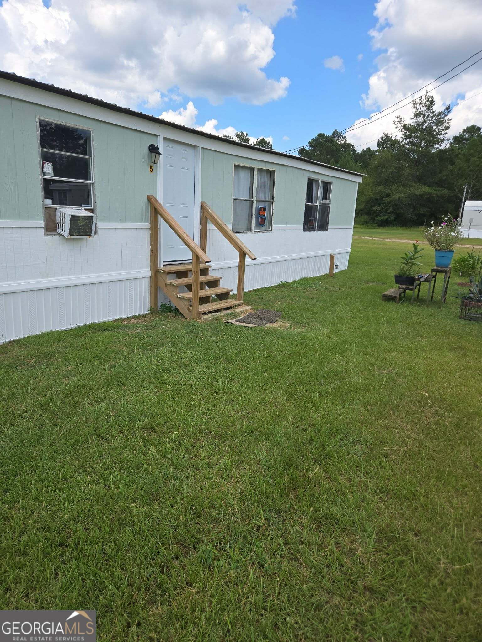 711 J T Lane Property Photo 23