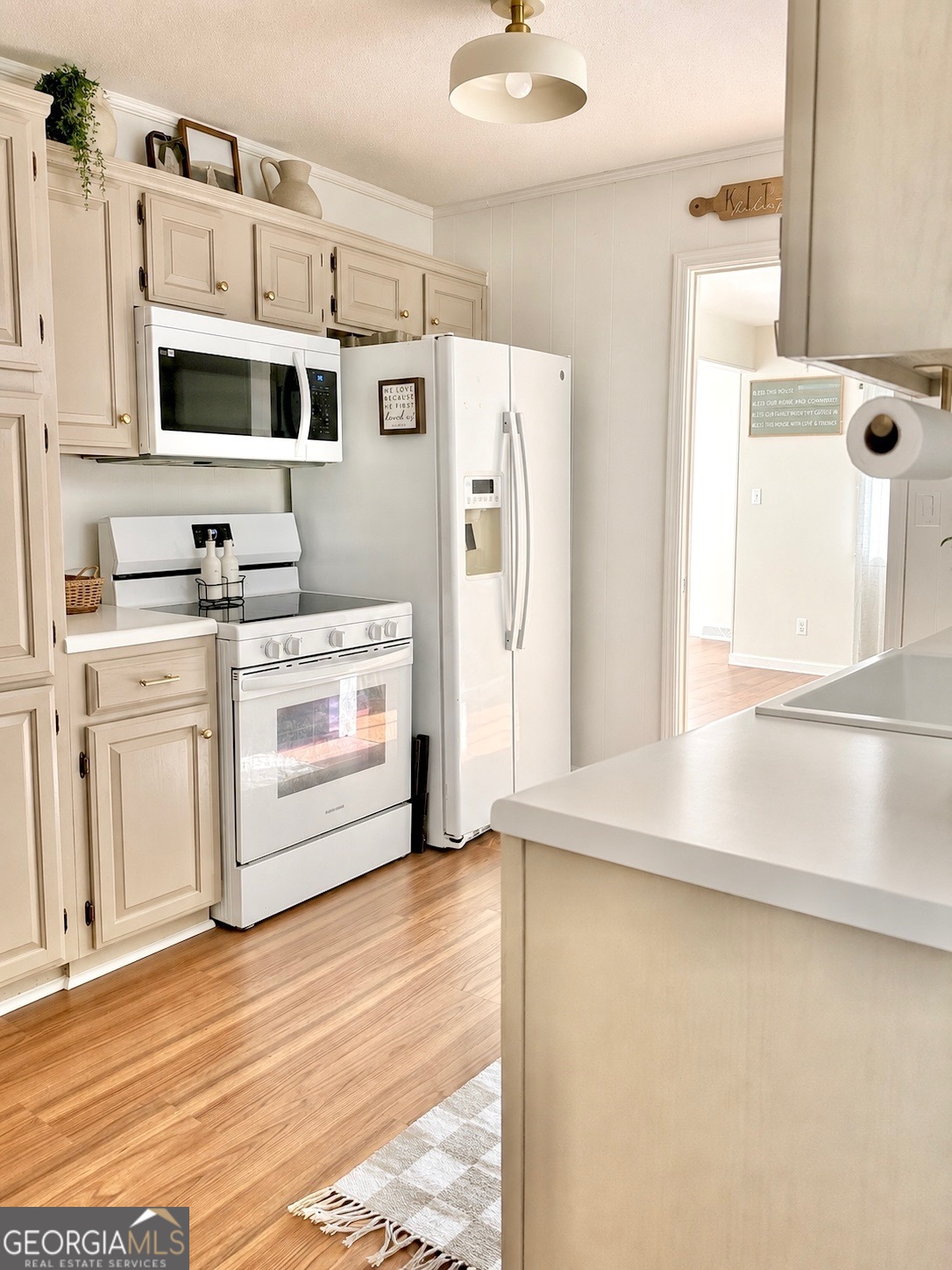 2814 Suncrest Drive Property Photo 10