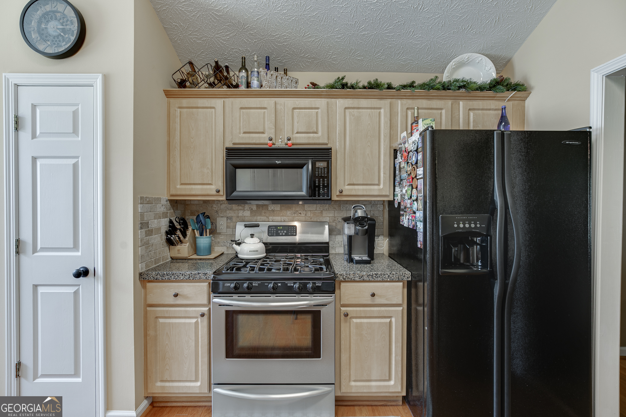 558 Bellingham Drive Property Photo 13