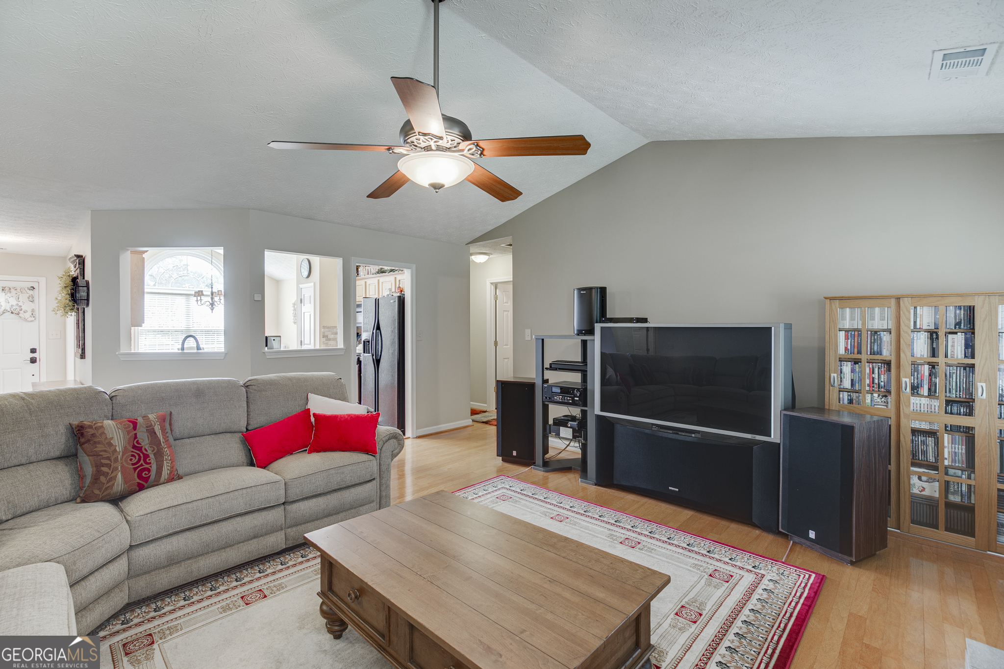 558 Bellingham Drive Property Photo 18