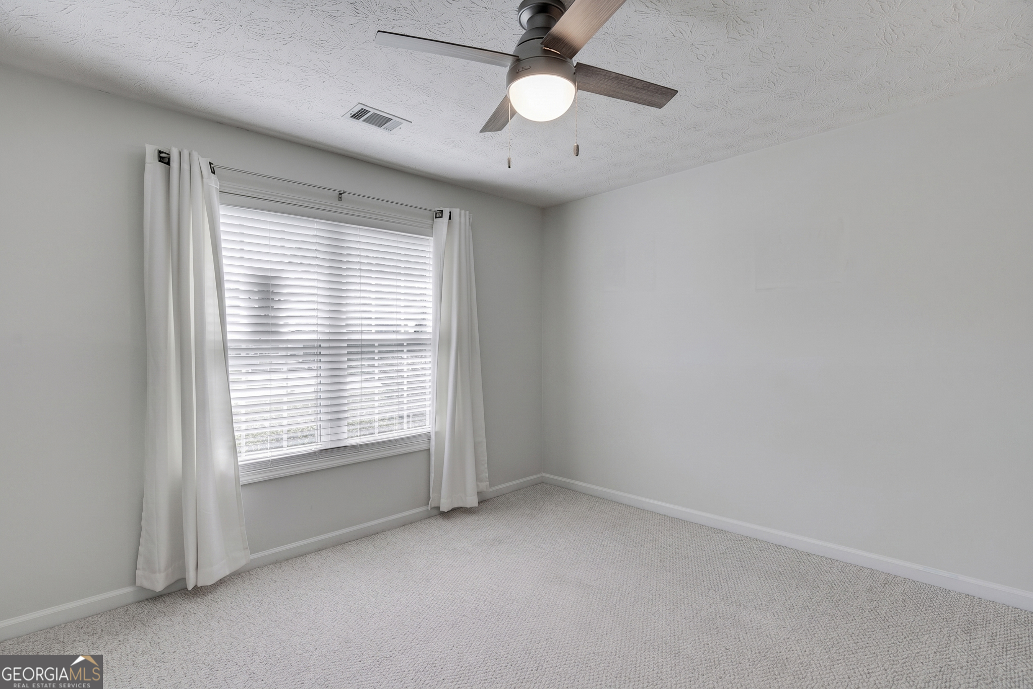 558 Bellingham Drive Property Photo 25