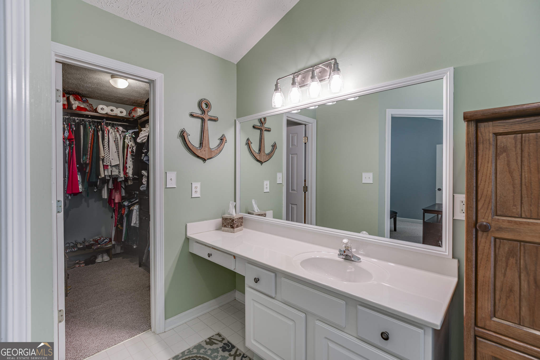558 Bellingham Drive Property Photo 33