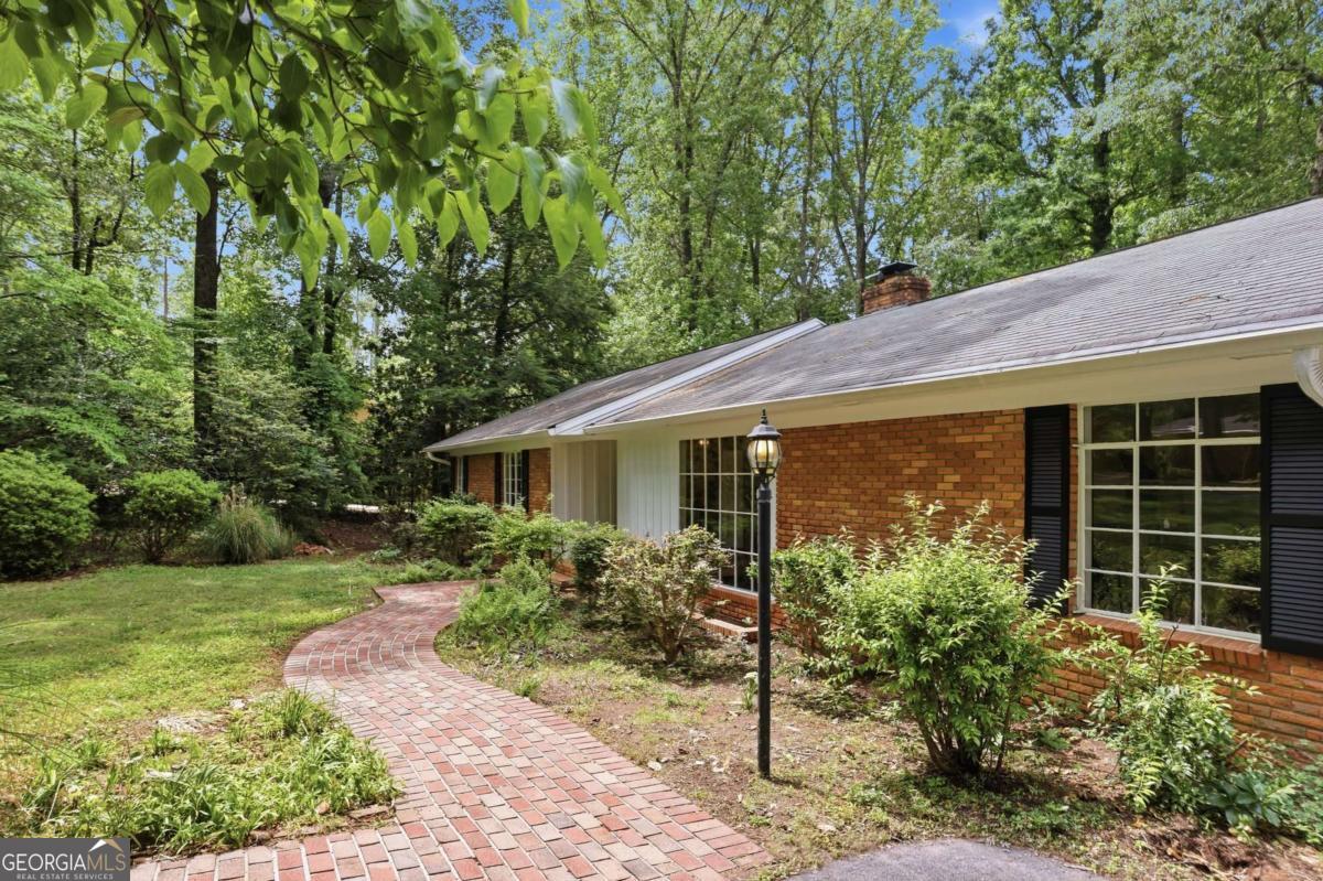 544 Bouldercrest Drive Sw Property Photo 1