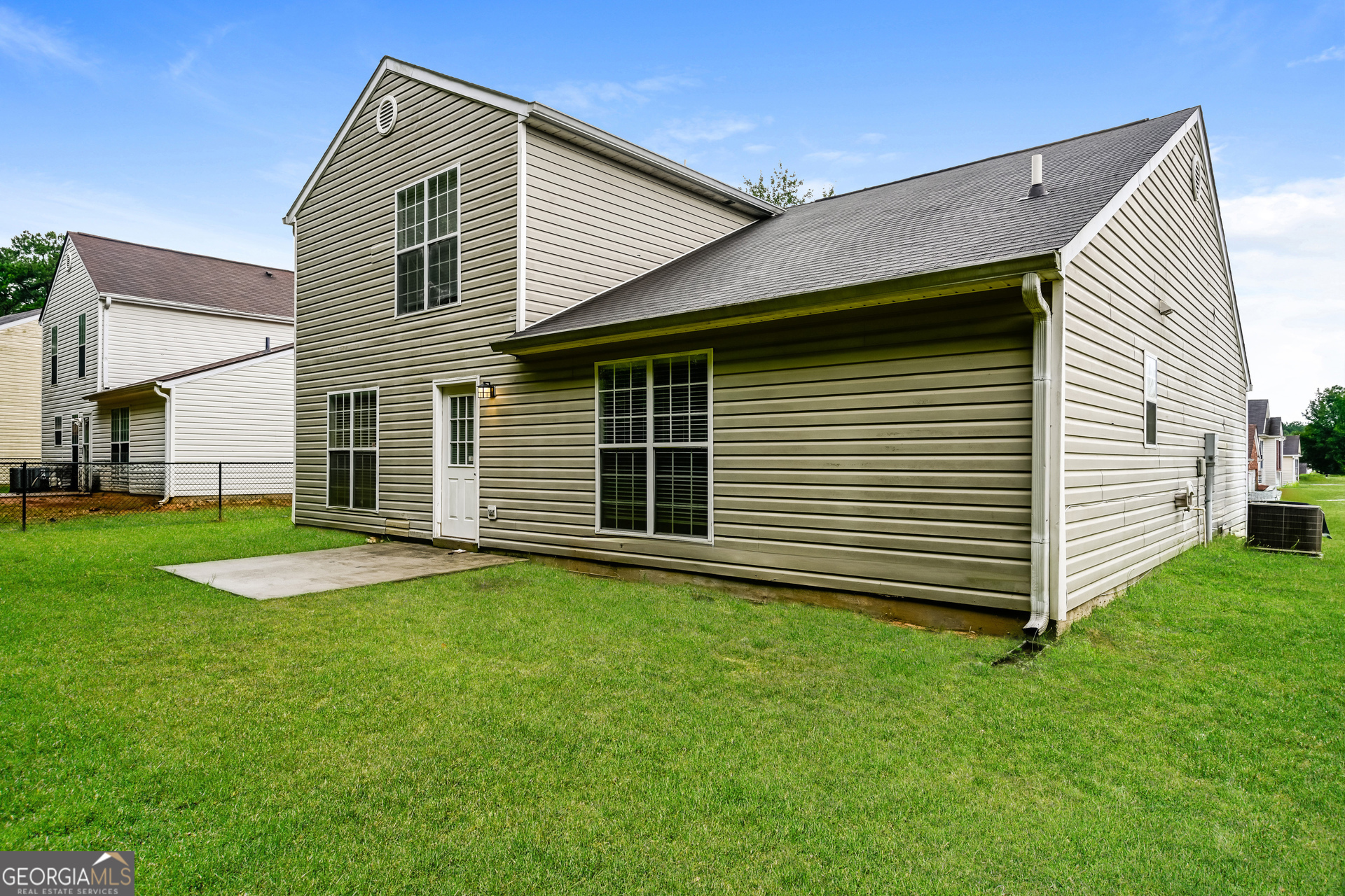 5866 Waggoner Court Property Photo 20